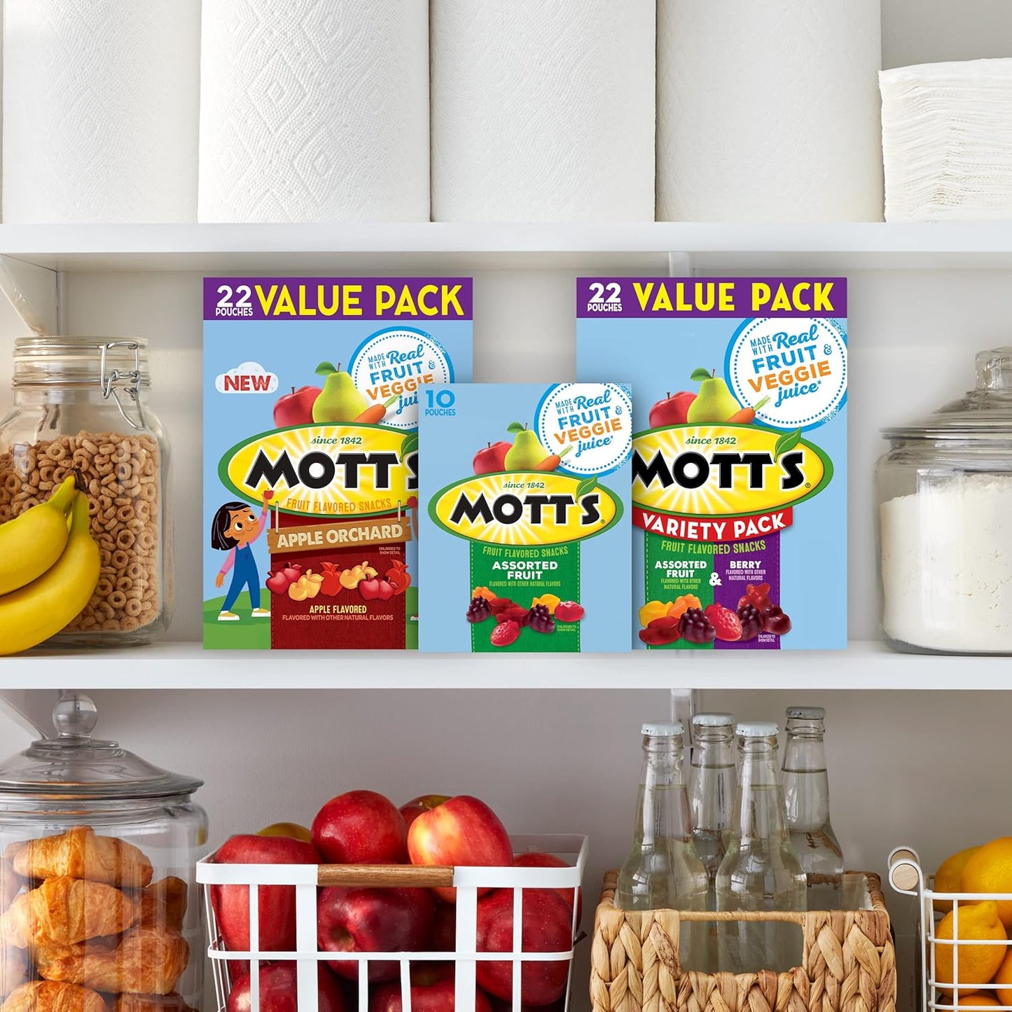 Mott's Fruit Flavored Snacks, Assorted Fruit, Halloween Candy Alternative, Pouches, 0.8 oz, 40 ct